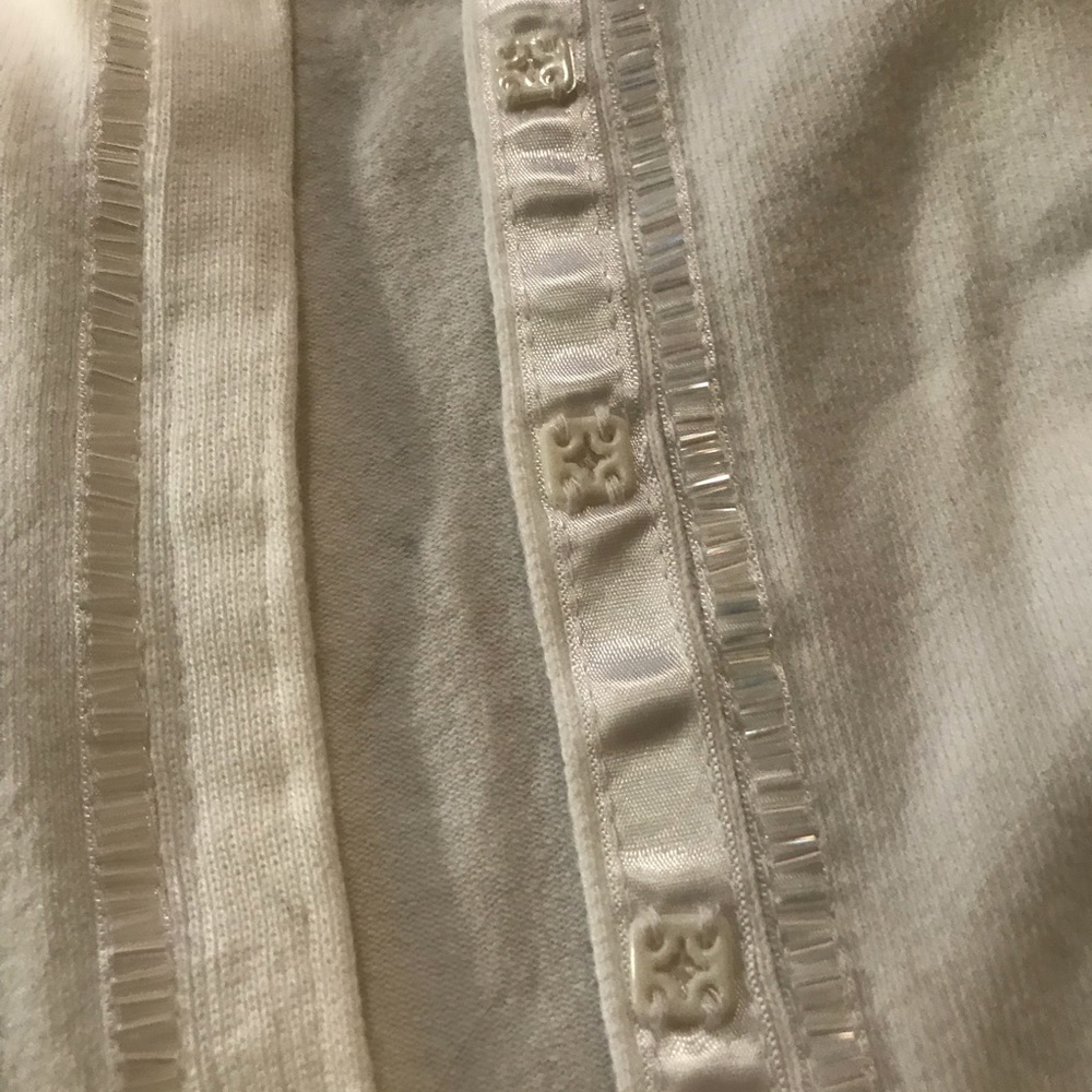 Old Navy Cream Detailed Cardigan - Picture 4 of 5